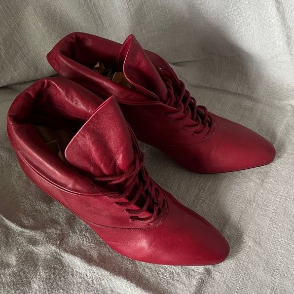 Nine west red leather booties victorian pointed toe lace up pirate witch 6.5 / 7 - Picture 6 of 9
